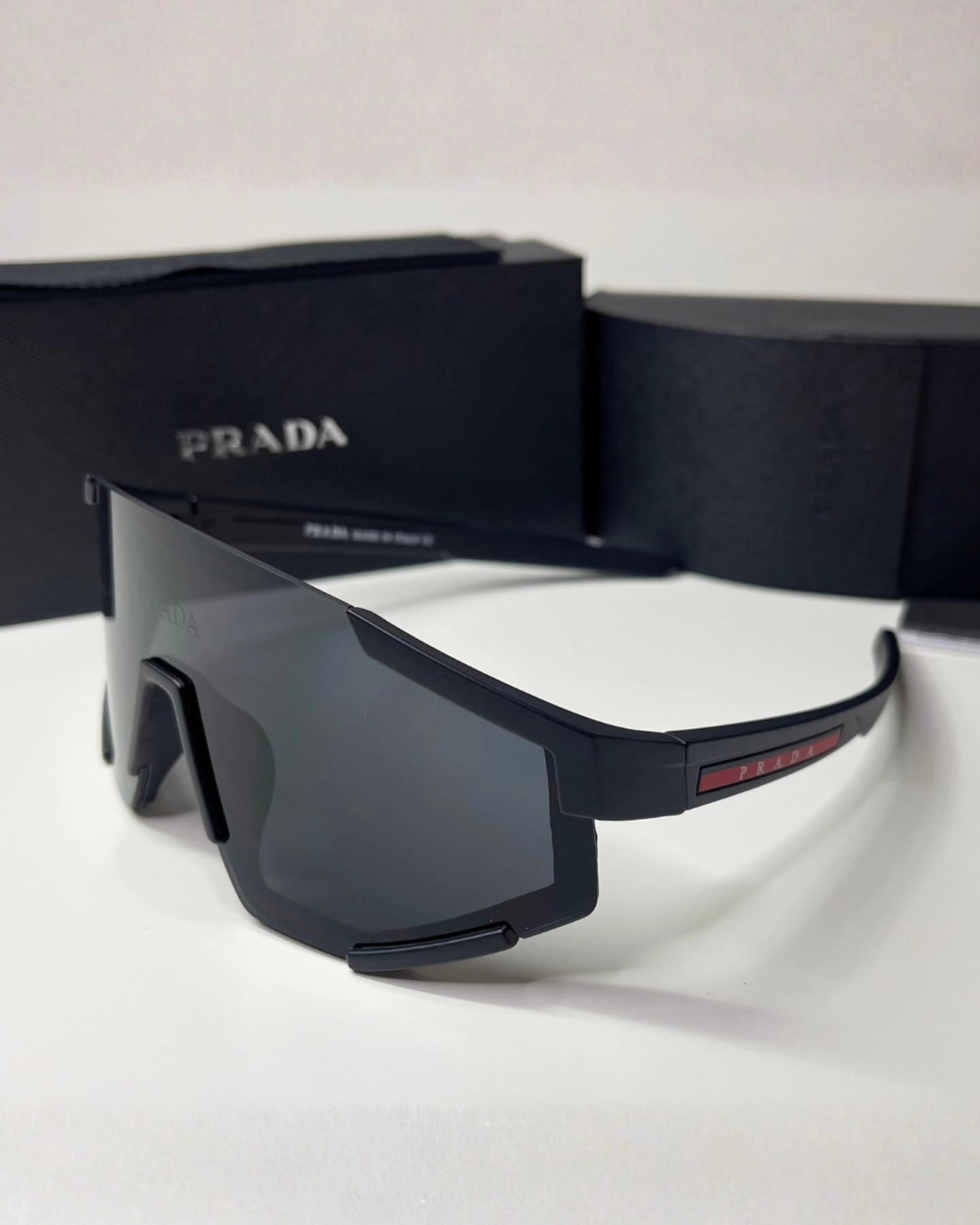 Gafas Negras Running Prada